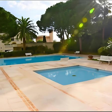 Golfe Juan Studio Dans Residence Avec Piscine فالوريس المظهر الخارجي الصورة